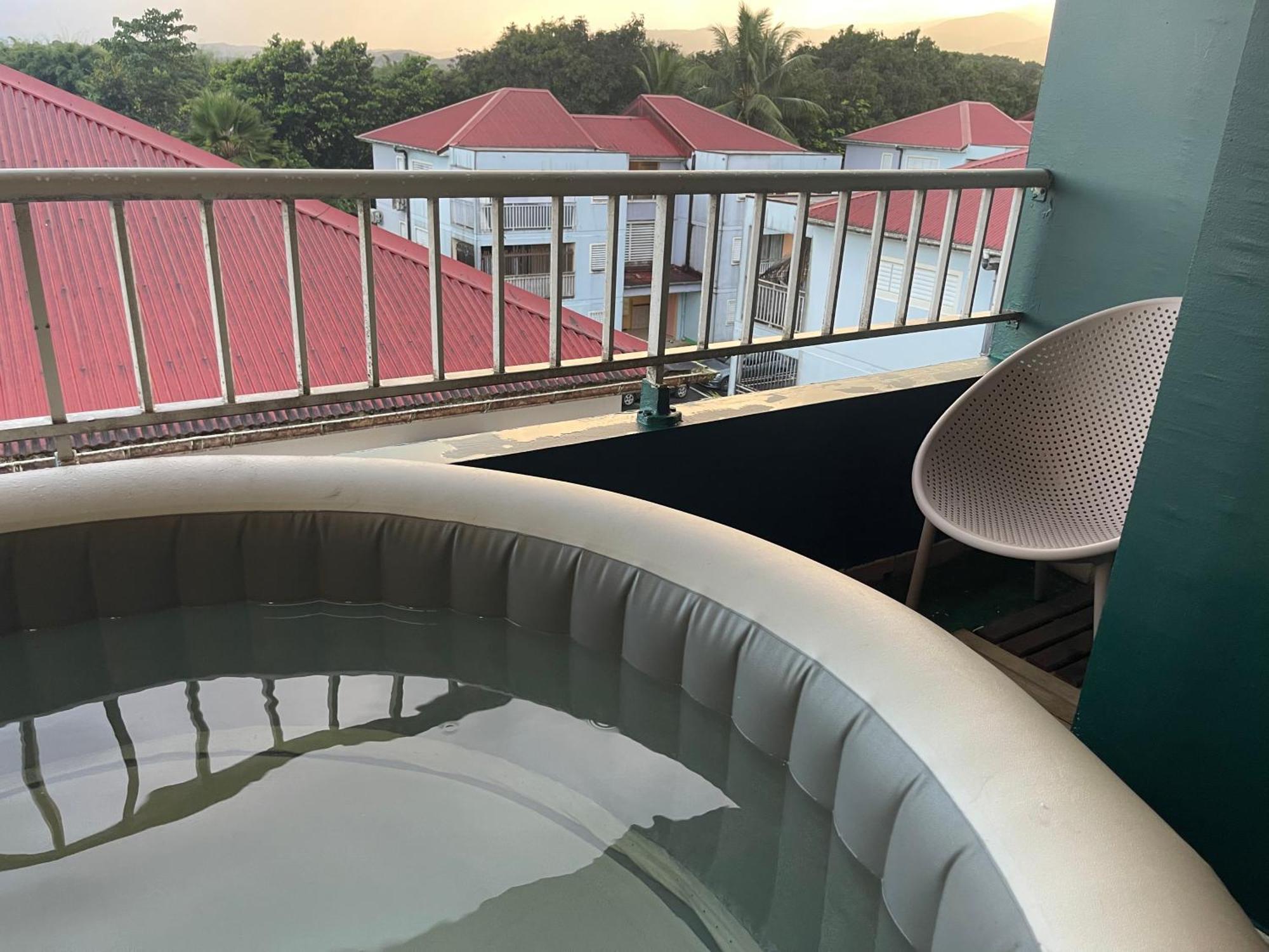 Appart Spa 20 Min Port Croisiere Et Aeroport Sainte-Rose Ngoại thất bức ảnh